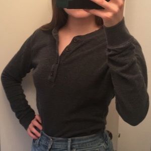 G. H. Bass gray waffle knit henley